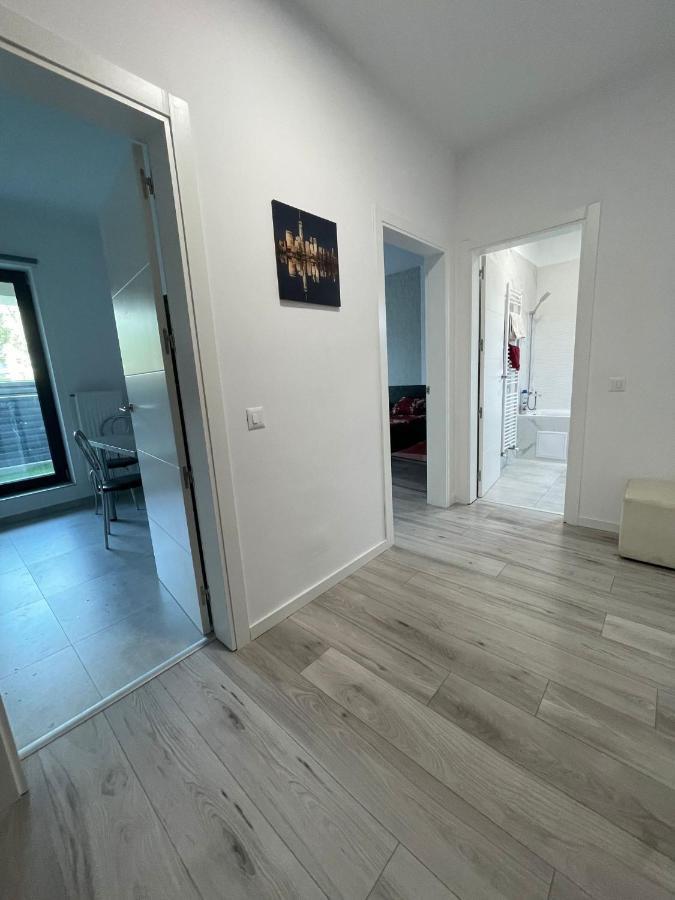 Manhattan Studio In Бухарест Екстер'єр фото